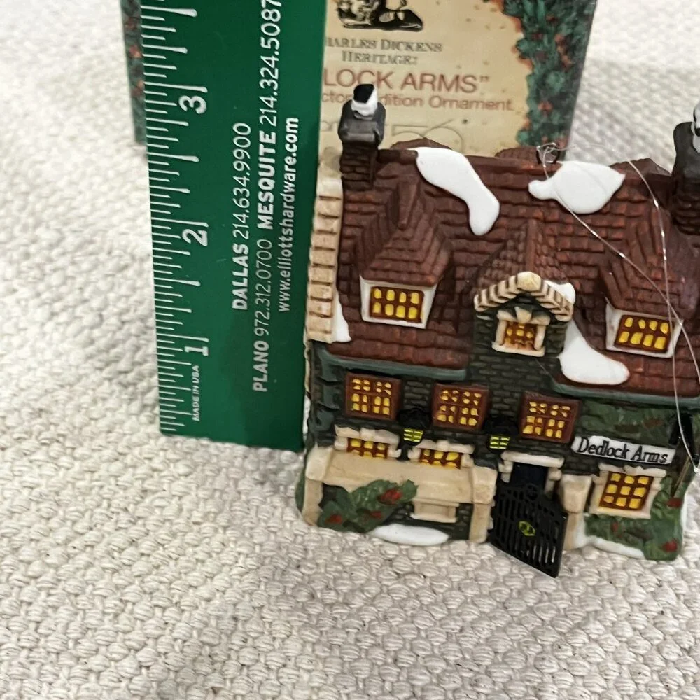 Dept 56 Charles Dickens Heritage Dedlock Arms 1994 Collectors Ornament in Box